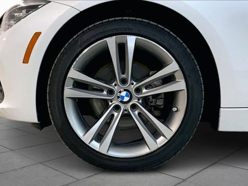 Used 2017 BMW 330i xDrive Sedan image 10