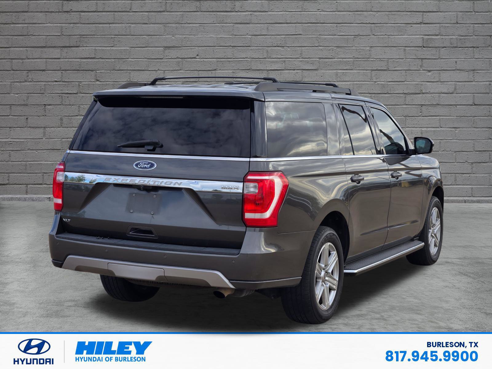 Used 2018 Ford Expedition Max XLT w/ Equipment Group 202A RWD image 4