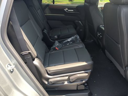 Used 2026 GMC Yukon Denali AWD/4WD image 27