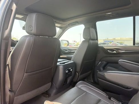 Used 2023 GMC Yukon Denali RWD image 13