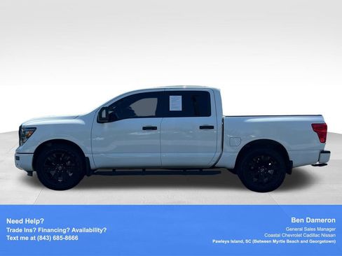 Used 2024 Nissan Titan SV w/ SV Convenience Package RWD image 14