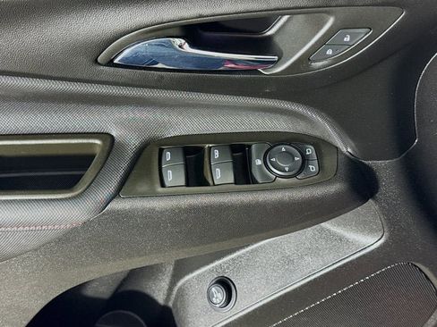 Used 2023 Chevrolet Equinox RS w/ LPO, Floor Liner Package AWD/4WD image 17