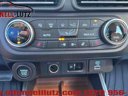 Used 2022 Ford Maverick Lariat w/ Lariat Luxury Package image 28