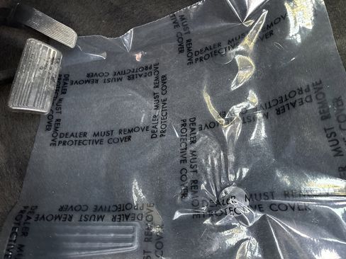 Used 2018 Chevrolet Silverado 1500 LT w/ All Star Edition image 16