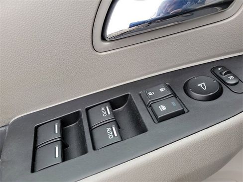 Used 2016 Honda Odyssey SE image 21