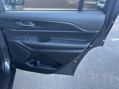 New 2025 Jeep Grand Cherokee L Altitude image 16