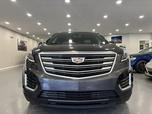 Used 2018 Cadillac XT5 Premium Luxury FWD image 2