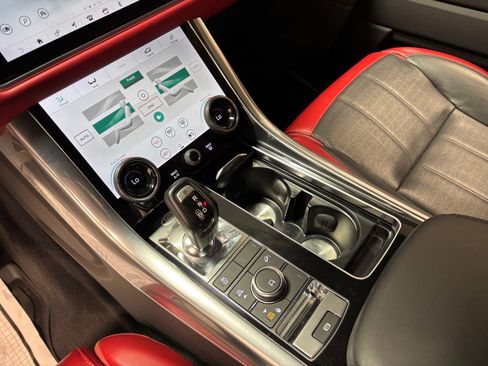 Used 2019 Land Rover Range Rover Sport HSE Dynamic AWD/4WD image 13