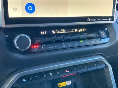 Used 2024 Toyota Sequoia Platinum image 26