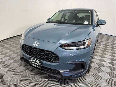 Used 2026 Honda HR-V LX image 2