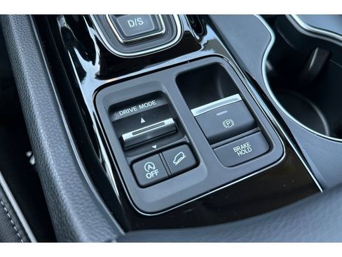 Used 2024 Honda Pilot Elite image 33