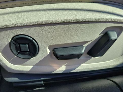 Used 2024 Audi A6 Premium Plus image 17