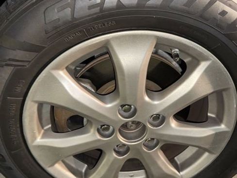 Used 2011 Toyota Camry LE image 18