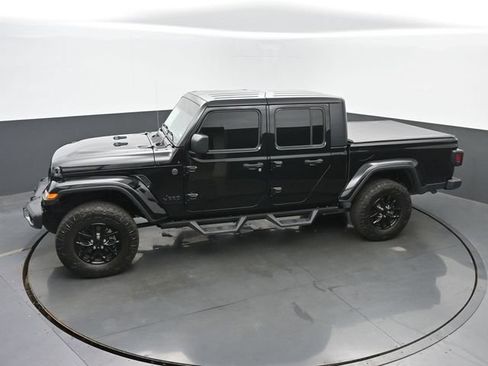 Used 2022 Jeep Gladiator Sport AWD/4WD image 37