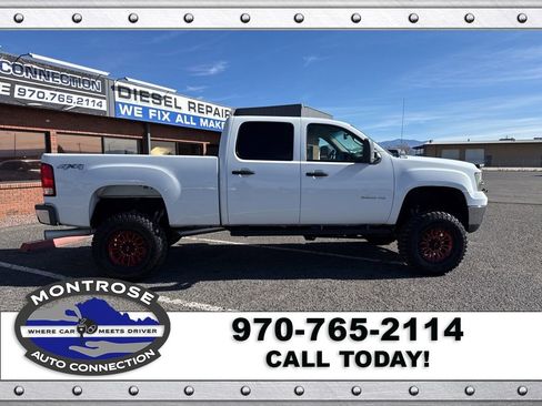Used 2011 GMC Sierra 2500 SLE w/ SLE Preferred Package image 9