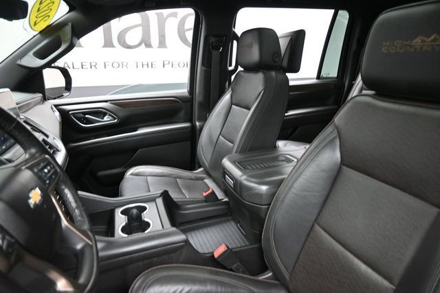 Used 2022 Chevrolet Suburban High Country AWD/4WD image 17
