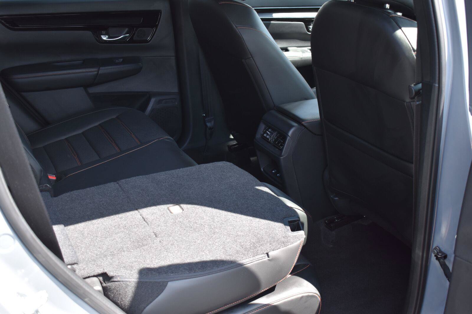 Used 2025 Honda CR-V Sport Touring image 15