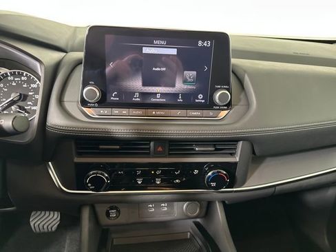 Certified 2025 Nissan Rogue S image 21