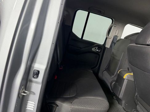 Used 2018 Nissan Frontier PRO-4X AWD/4WD image 30