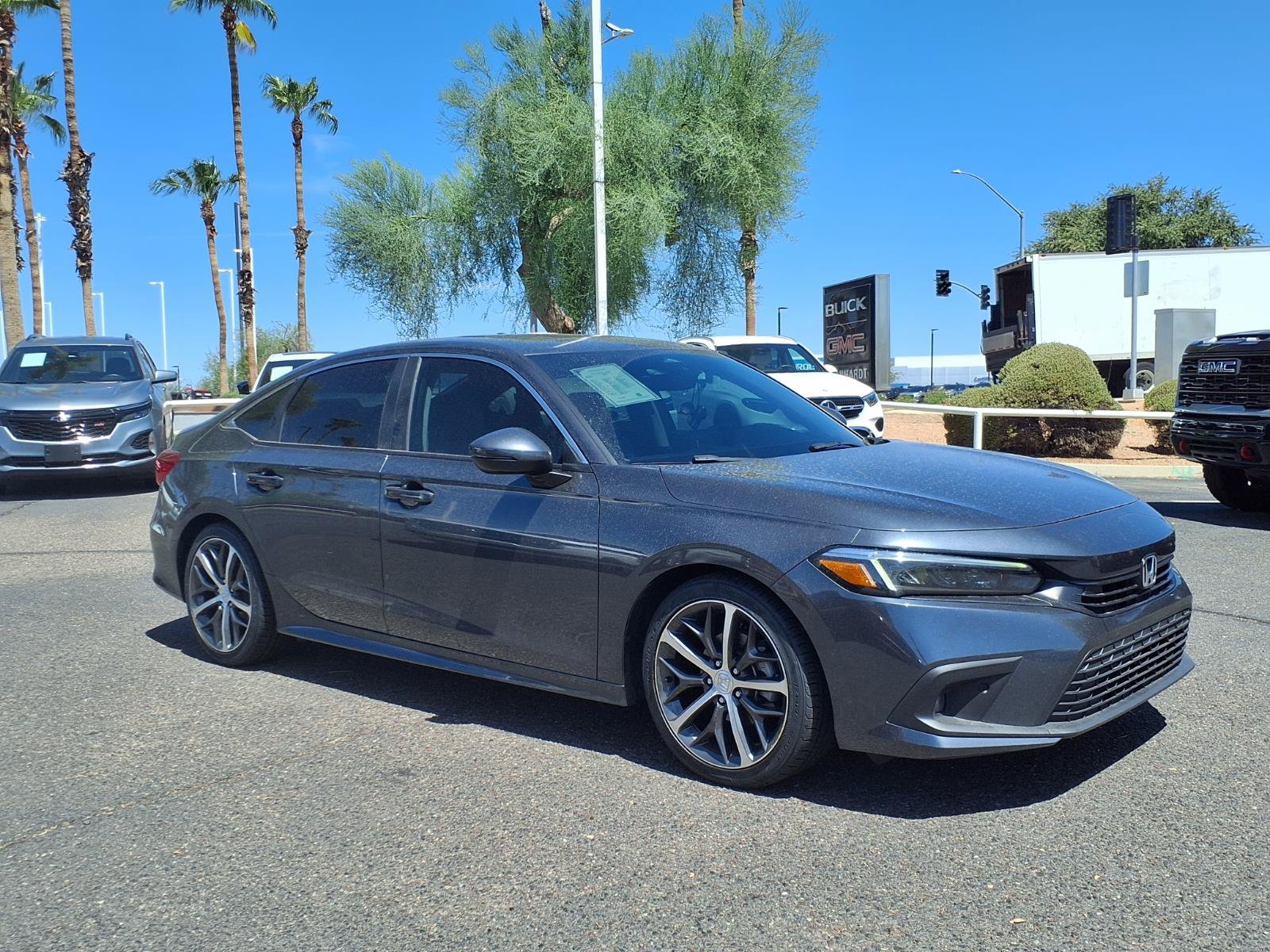 Used 2023 Honda Civic Touring image 3