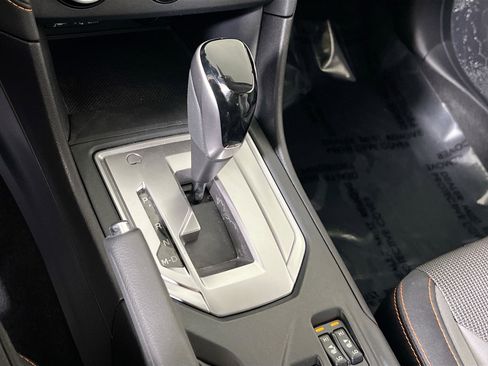 Used 2023 Subaru Crosstrek 2.0i Premium image 16