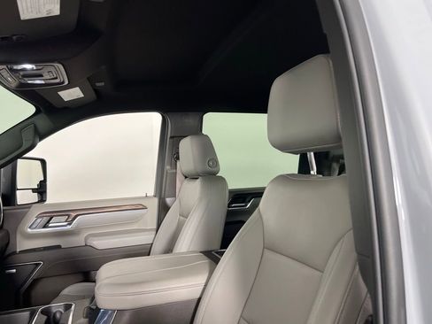 Used 2024 GMC Sierra 2500 SLT w/ SLT Premium Package image 22