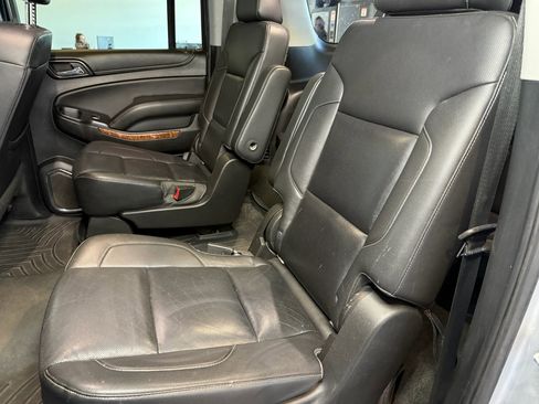 Used 2018 Chevrolet Suburban Premier AWD/4WD image 20