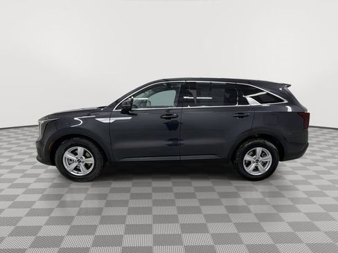 Used 2026 Kia Sorento LX image 6