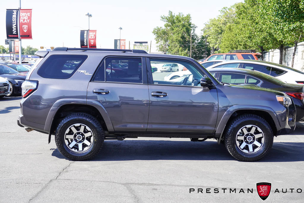 Used 2020 Toyota 4Runner TRD Off-Road Premium w/ Moonroof Package AWD/4WD image 24