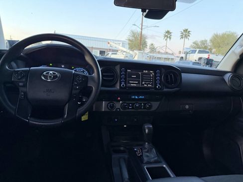 Used 2021 Toyota Tacoma SR image 20