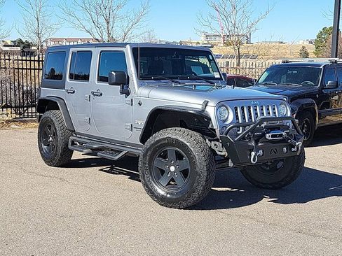 Used 2017 Jeep Wrangler Unlimited Sahara w/ Connectivity Group image 2