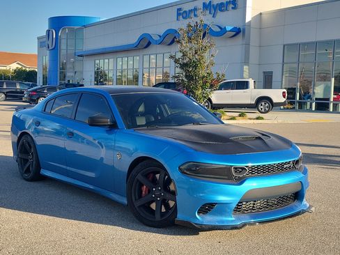 Used 2019 Dodge Charger SRT Hellcat w/ Harman/Kardon Audio Group image 31