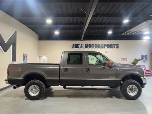 Used 2004 Ford F250 Lariat image 4