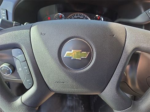 New 2025 Chevrolet Express 2500 Work Van w/ Driver Convenience Package image 13