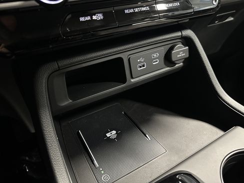 New 2025 Honda Pilot EX-L image 16