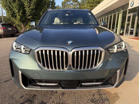 Used 2024 BMW X5 xDrive40i w/ Premium Package AWD/4WD image 10