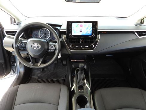 Used 2022 Toyota Corolla LE FWD image 42