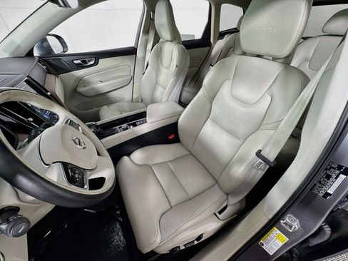 Used 2019 Volvo XC60 T5 Inscription w/ Protection Package AWD/4WD image 15