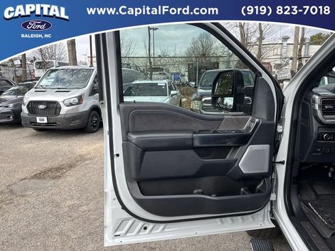 Certified 2025 Ford F250 Platinum image 19