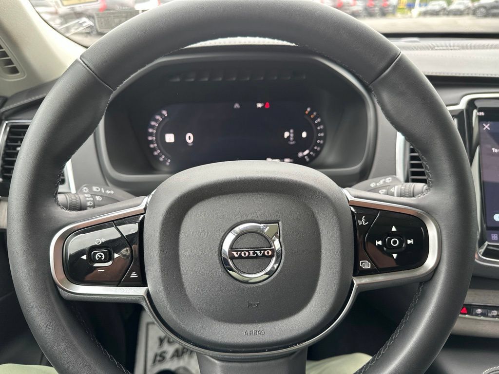 Certified 2024 Volvo XC90 B6 Ultimate w/ Protection Package Premier AWD/4WD image 26