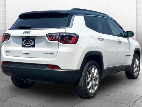 Used 2025 Jeep Compass Limited AWD/4WD image 13