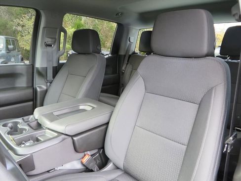 Used 2026 GMC Sierra 1500 Pro w/ Pro Value Package image 17