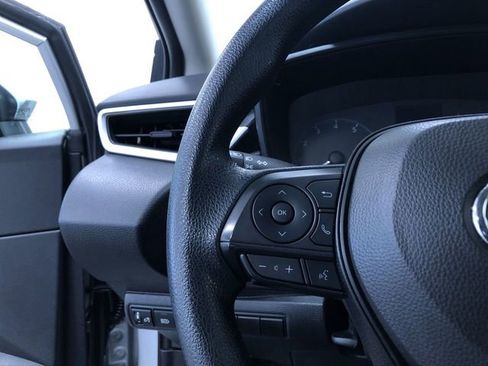 Certified 2025 Toyota Corolla LE image 25