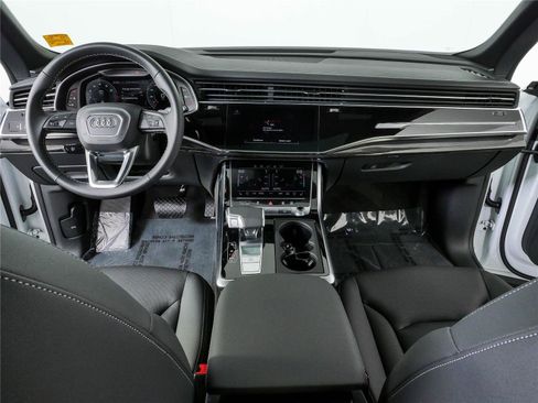 Used 2026 Audi Q8 Premium Plus AWD/4WD image 19