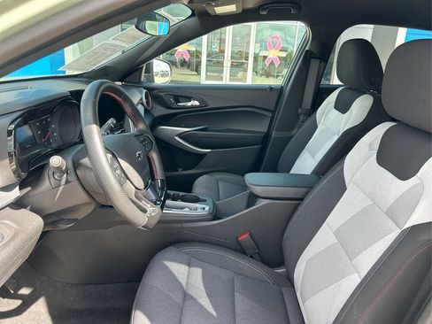 Used 2024 Chevrolet Trax RS w/ Driver Confidence Package FWD image 9