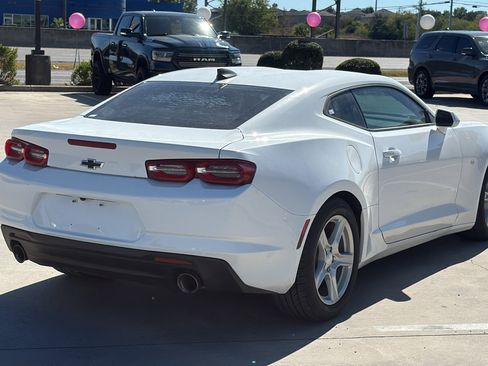 Used 2019 Chevrolet Camaro LT image 5