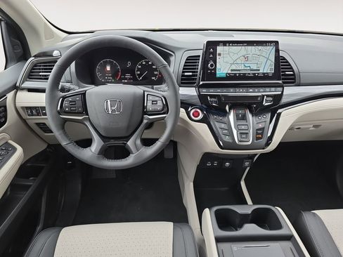 Used 2026 Honda Odyssey Elite image 10