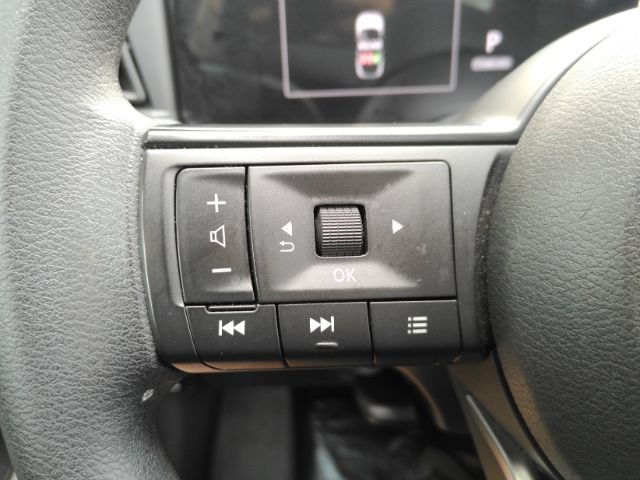 Used 2025 Nissan Kicks SV FWD image 34