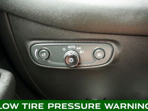 Used 2022 Chevrolet Equinox Premier image 27