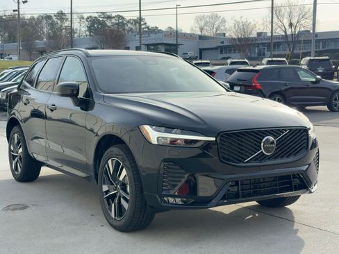 Used 2026 Volvo XC60 B5 Plus w/ Climate Package AWD/4WD image 7